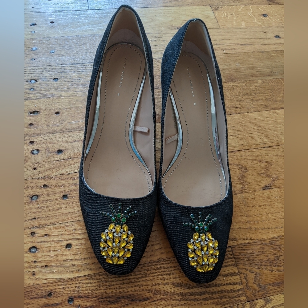 Zara Women Pineapple Embellished Heels